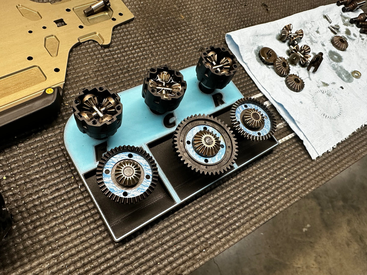 1/8 diff rebuild tray + diff/shock drain stand