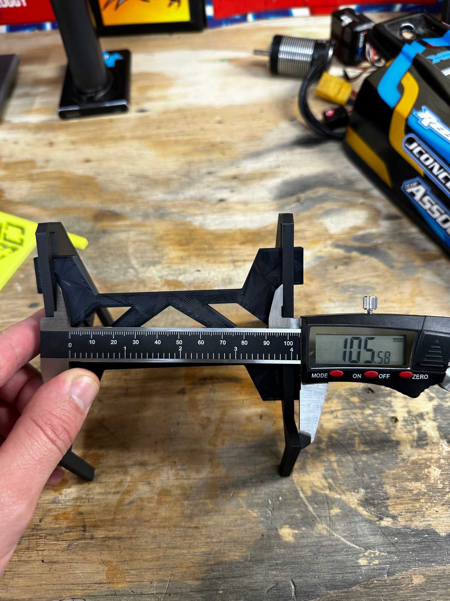Collapsing icharger 406 duo stand