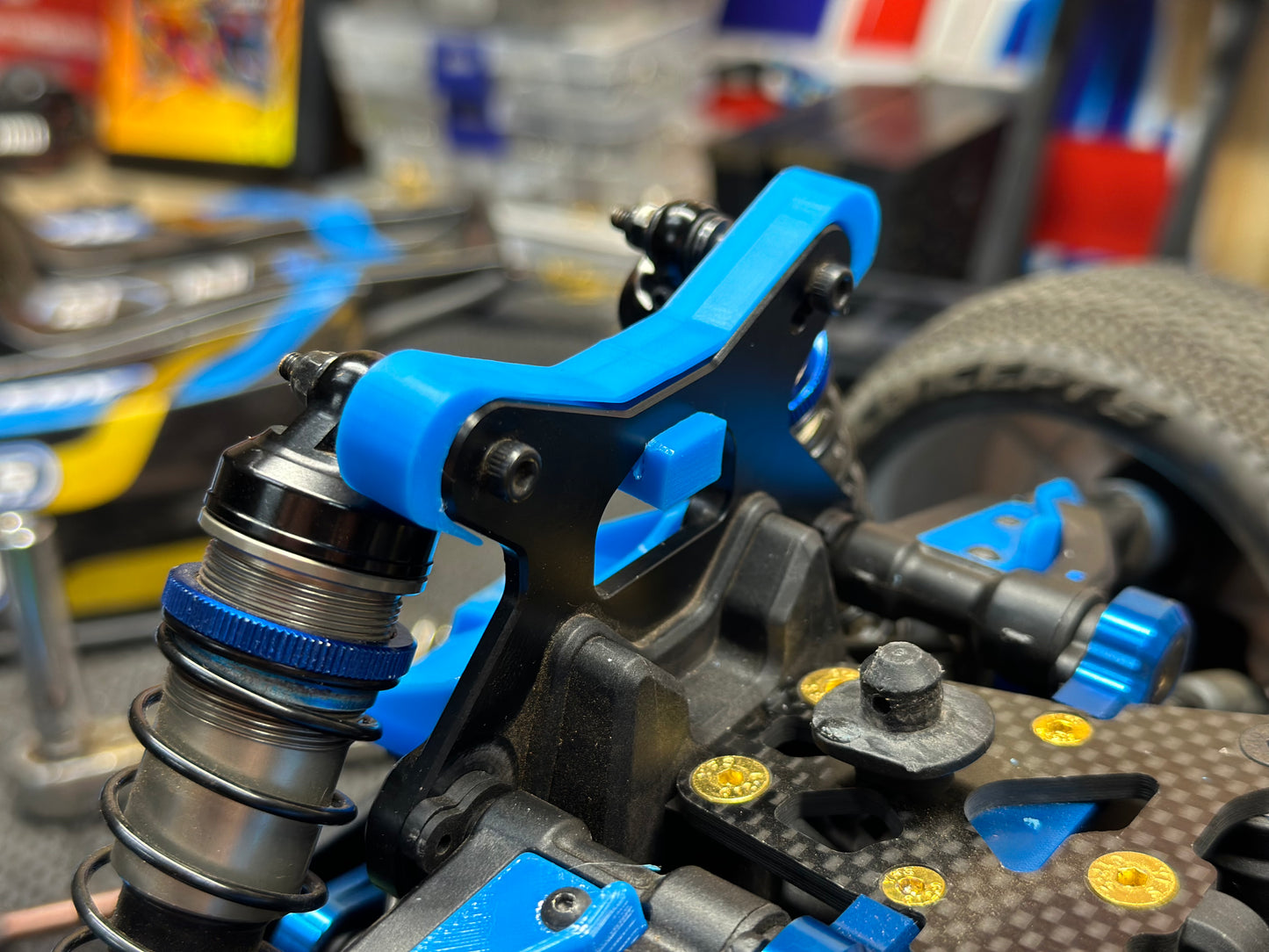 Rc8b4 series shock tower cover