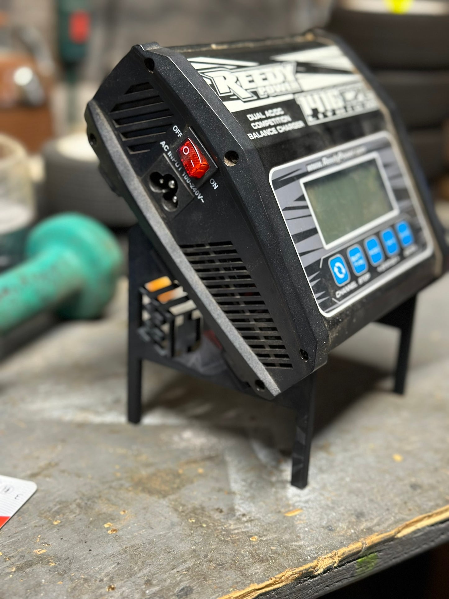 reedy1416c2L collapsible charger stand
