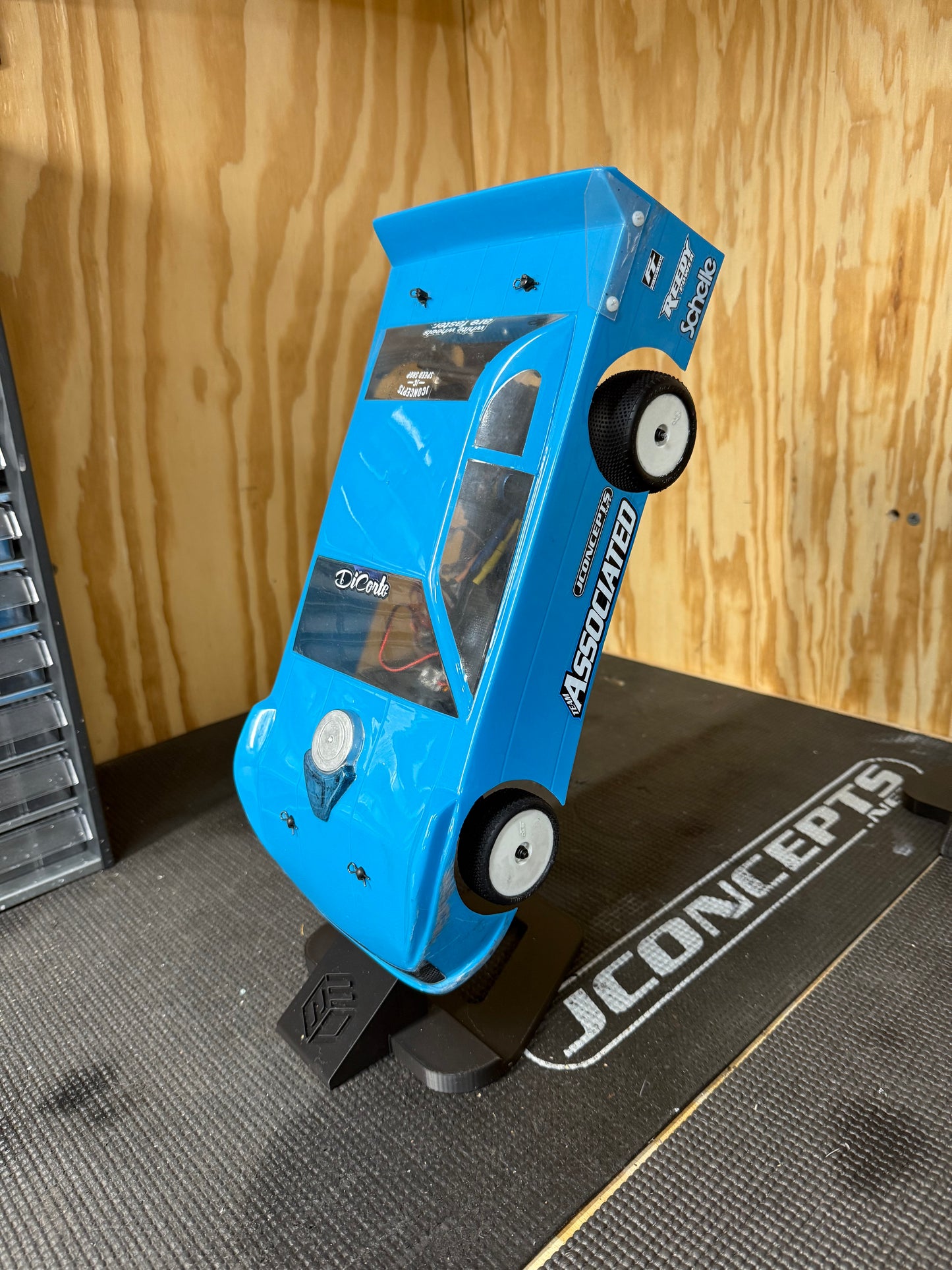 BD3D “VURT” display / pit stand