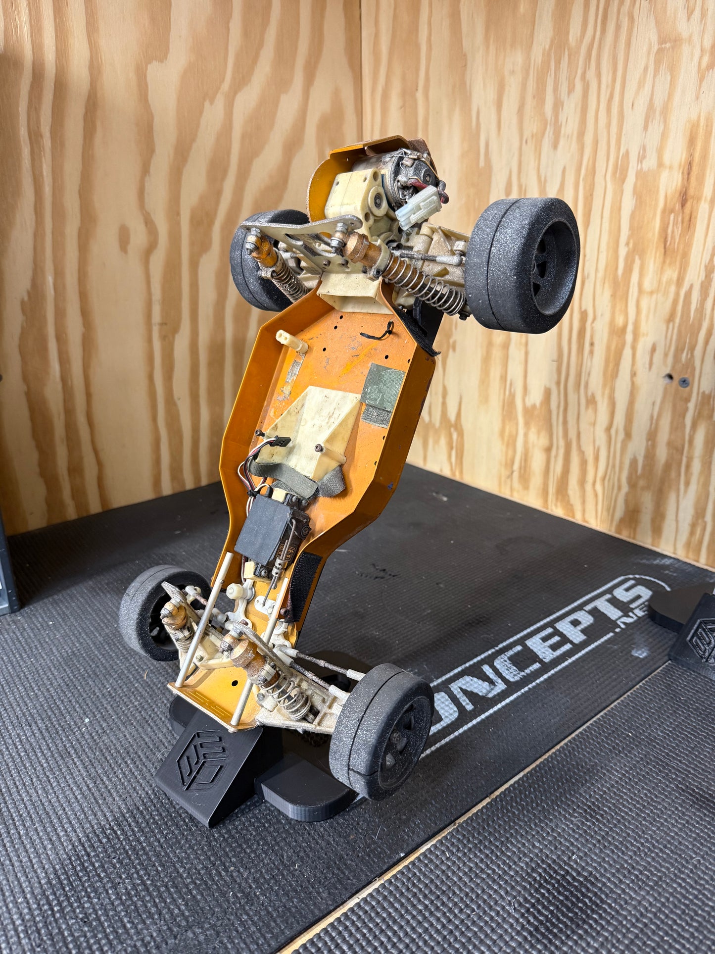 BD3D “VURT” display / pit stand