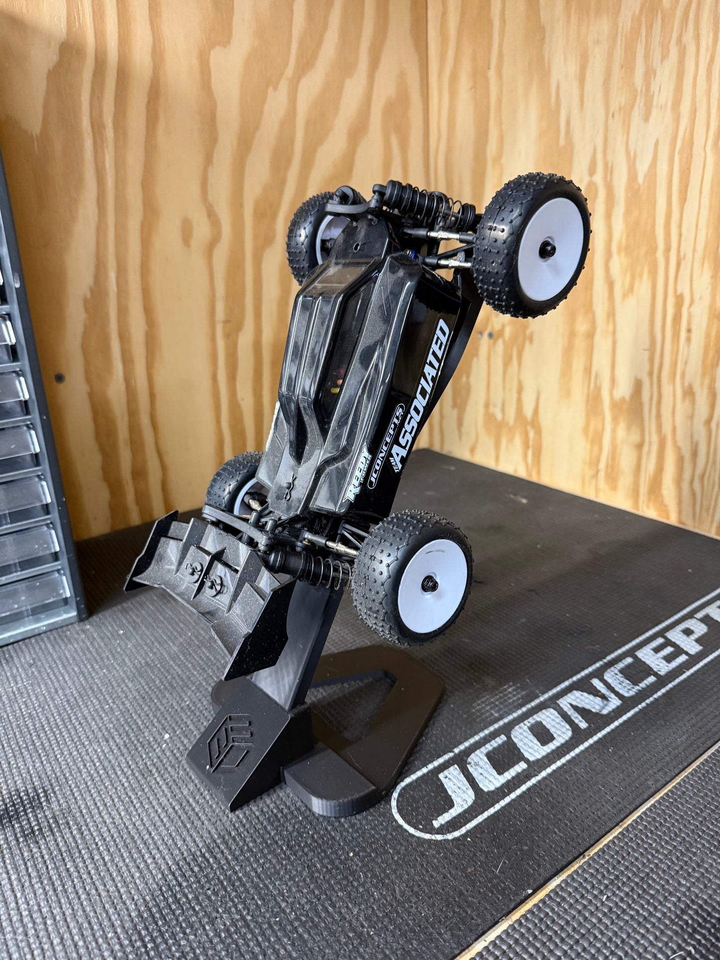 BD3D “VURT” display / pit stand