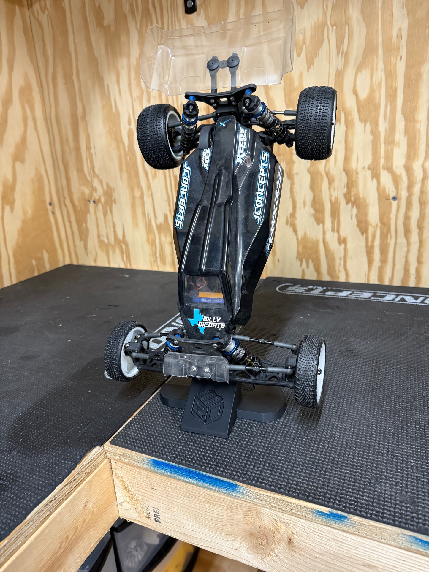 BD3D “VURT” display / pit stand