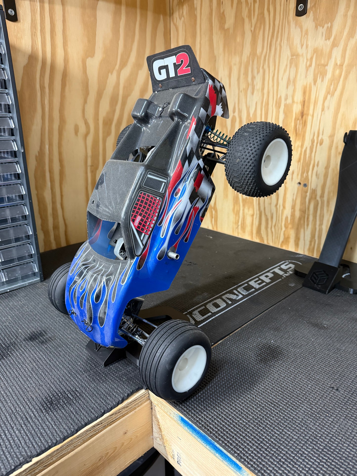 BD3D “VURT” display / pit stand
