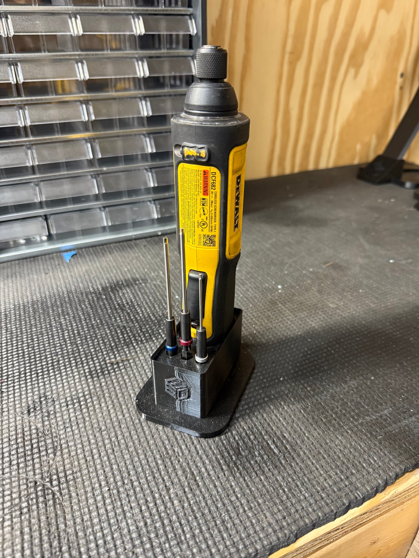 BD3D Dewalt dcf862 stand